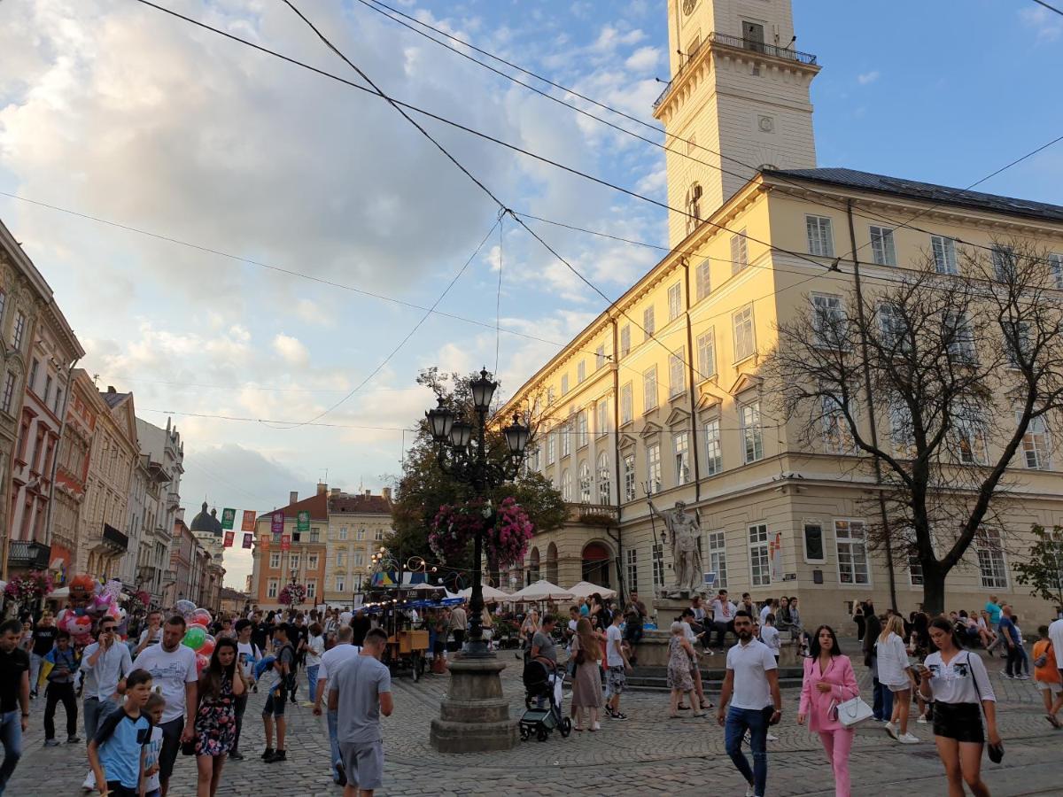 Romantic Apartment In The Сity Сenter Lviv Exterior foto